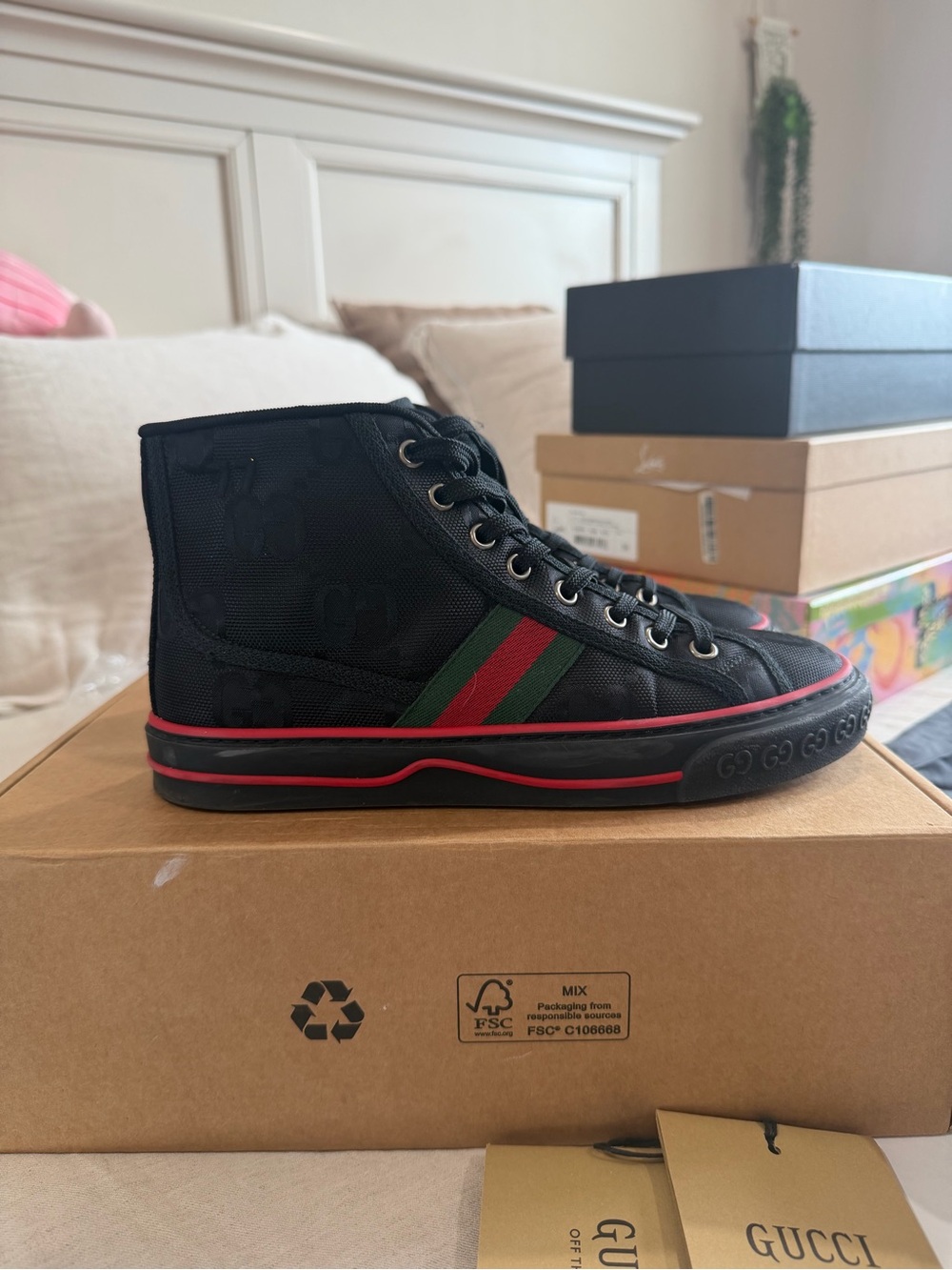 Gucci Black High-Top Sneakers with Red & Green Stripe - Picture 4 of 7